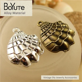 BoYuTe (50 броя / партида) 21 * 18MM античен бронз посребрени цинкови сплави черупки талисмани метални висулки за DIY бижута находки