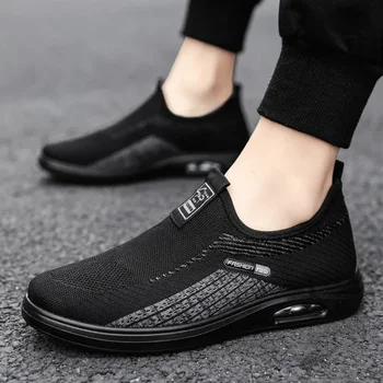 2023 Нови обувки за мъже Подхлъзване мъжки обувки Vulcanize мода твърди гореща продажба кръгла глава случайни светлина дишаща маратонкиzapatos
